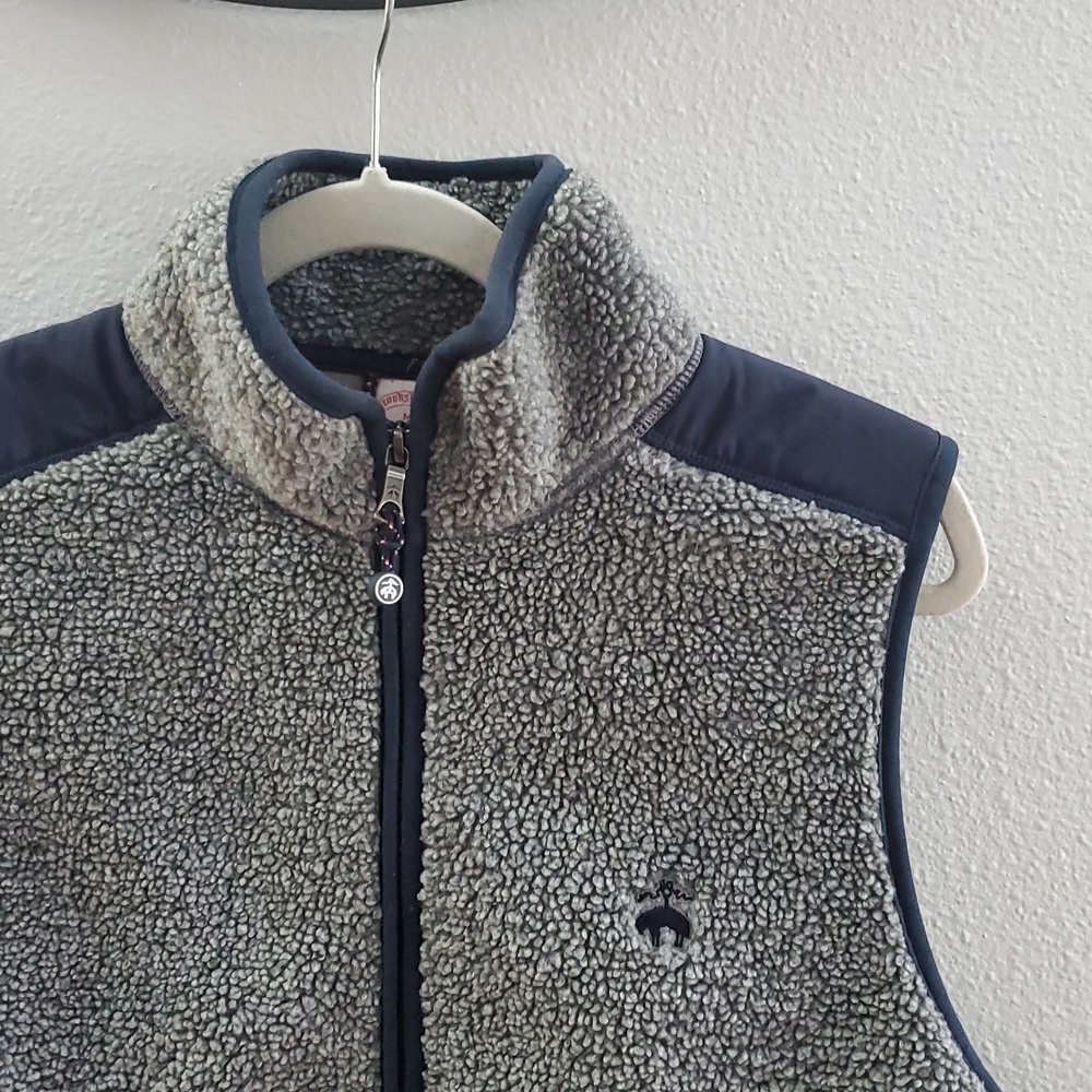 Brooks Brothers Teddy Fleece Vest - Picture 2 of 8